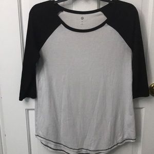 Black And White Shirt/T-Shirt